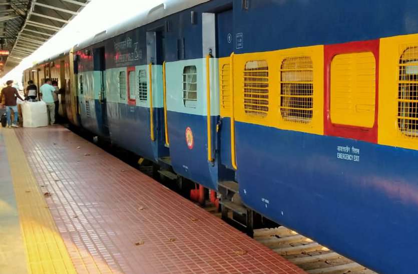 Work being done by creating 'Cargo Facilitation Unit' in Railways for efficient increase in freight loading ...