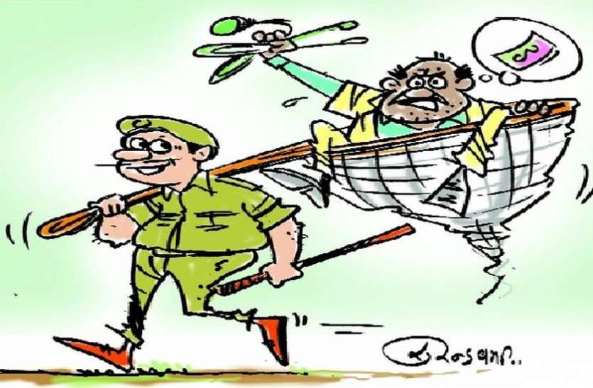 सरे बाजार खोल रखी थी डॉक्टरी की 'दुकान' सरे बाजार खोल रखी थी डॉक्टरी की 'दुकान'