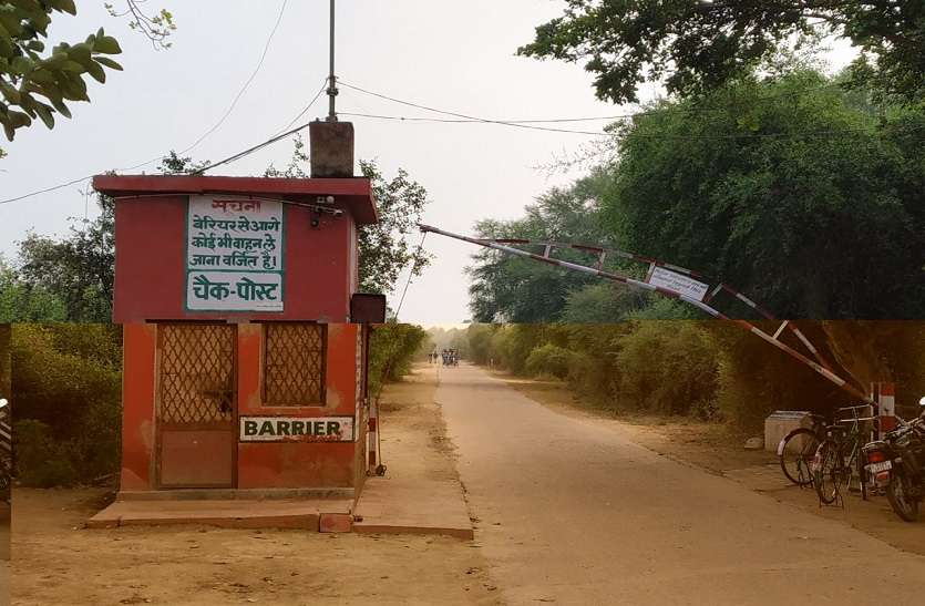 पक्षियों की तरह पार्क में नहीं दिख रहे पर्यटक, चार दिन में 12 सैलानी ही आए पक्षियों की तरह पार्क में नहीं दिख रहे पर्यटक, चार दिन में 12 सैलानी ही आए