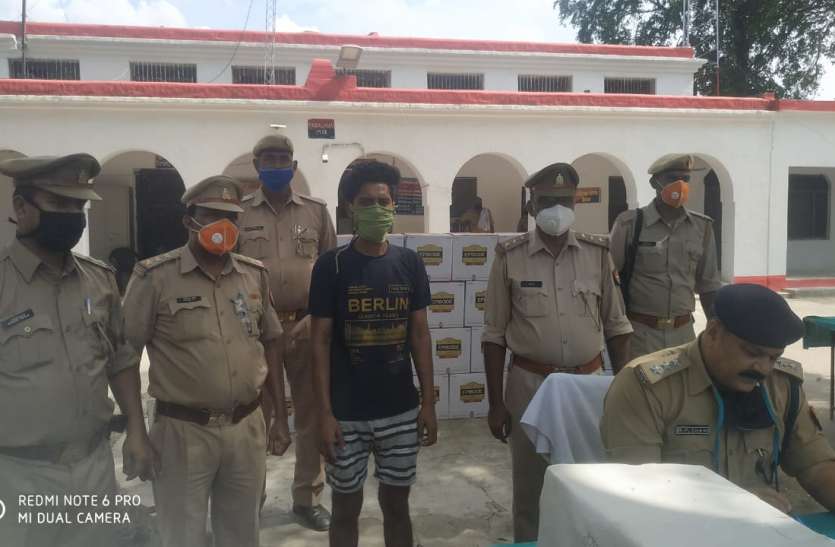 रायबरेली पुलिस को मिली बड़ी कामयाबी, अस्सी लाख की अवैध अंग्रेजी शराब की बरामद,ट्रक चालक गिरफ्तार रायबरेली पुलिस को मिली बड़ी कामयाबी, अस्सी लाख की अवैध अंग्रेजी शराब की बरामद,ट्रक चालक गिरफ्तार