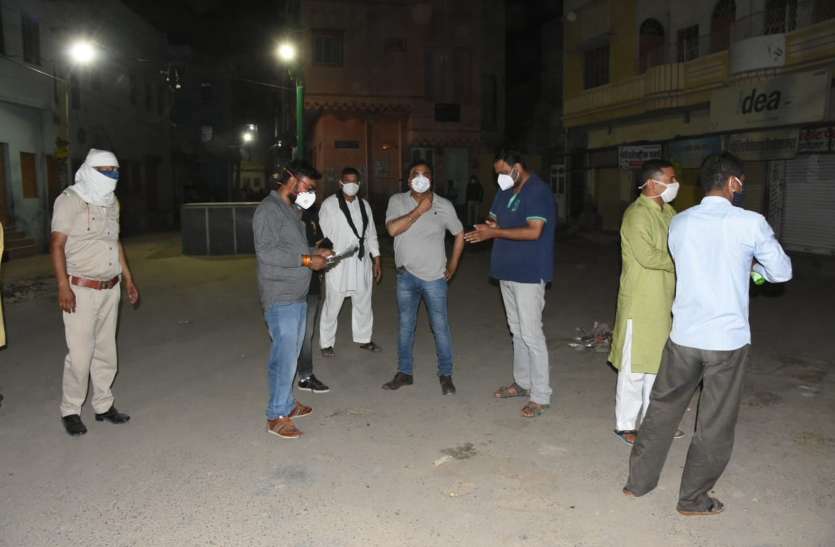 बीकानेर में फिर फूटा कोरोना बम, रेजिडेंट डॉक्टर सहित नौ और संक्रमित बीकानेर में फिर फूटा कोरोना बम, रेजिडेंट डॉक्टर सहित नौ और संक्रमित