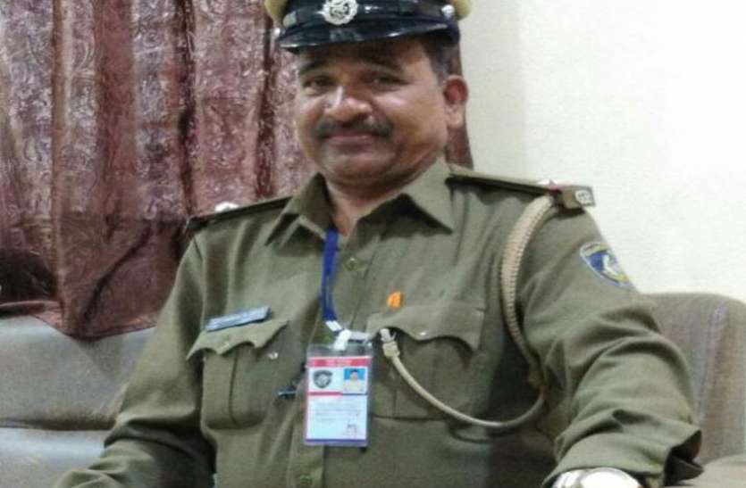 COVID19 : अस्पताल से कोरोना टेस्ट नेगेटिव आने पर छुट्टी दी और पांच दिन बाद हुई पुलिसकर्मी की मौत COVID19 : अस्पताल से कोरोना टेस्ट नेगेटिव आने पर छुट्टी दी और पांच दिन बाद हुई पुलिसकर्मी की मौत !