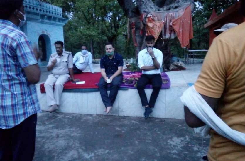 Mela will not be held in Dhorkhoh Dham, decision taken in meeting धौरखोह धाम में नहीं लगेगा मेला, बैठक में लिया निर्णय