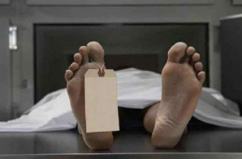 560956-death.jpg छुट्टी पर आए जवान के साथ गांव में जो हुआ, देखकर चाचा की भी हो गई मौत, एक साथ उठी दो अर्थियां