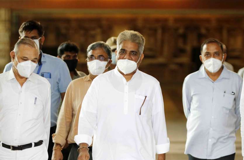 Rajya sabha Elections: भाजपा ने दावा किया, गुजरात में राज्यसभा की तीन सीटों पर जीत हासिल करेगी Rajya sabha Elections: भाजपा ने दावा किया, गुजरात में राज्यसभा की तीन सीटों पर जीत हासिल करेगी