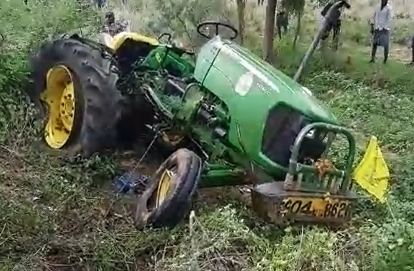 Road Accident In Krishna District Andhra Pradesh भीषण सड़क हादसे में 10 श्रद्धालुओं की मौत, कईं घायल, चारों ओर मची चीख पुकार