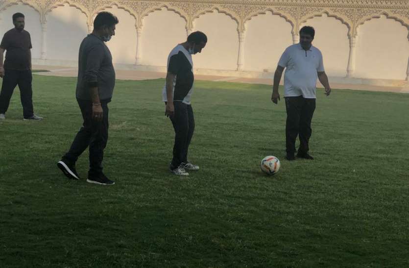 Bhilwara MLAs camp in Jaipur भीलवाड़ा के विधायकों का जयपुर में डेरा
