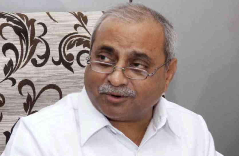 Gujarat: ' आठ नदियों में छोड़ा नर्मदा का पानी' Gujarat: ' आठ नदियों में छोड़ा नर्मदा का पानी'