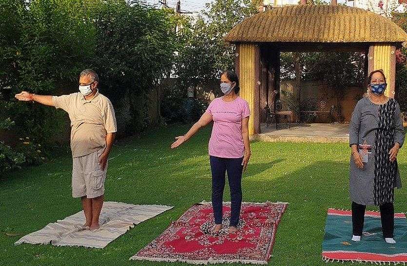 Enthusiasm for yoga did not decrease even after Corona in bhilwara कोरोना के बाद भी कम नहीं हुआ योग के प्रति उत्साह