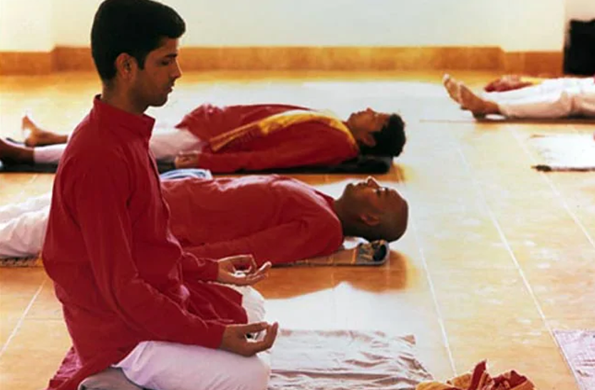 Yoga Day 2020: Coronavirus काल में विश्व के पहले योग विश्वविद्यालय में ताला, अद्भुत है यहां का इतिहास