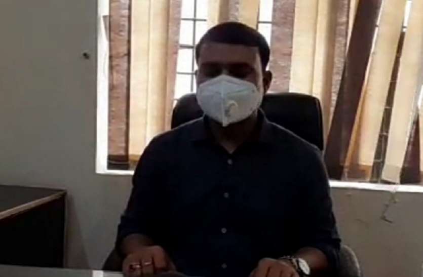 एक और फर्जी शिक्षिका का मामला आया सामने, जांच में हुआ पर्दाफाश, जानिए पूरी दास्तां एक और फर्जी शिक्षिका का मामला आया सामने, जांच में हुआ पर्दाफाश, जानिए पूरी दास्तां