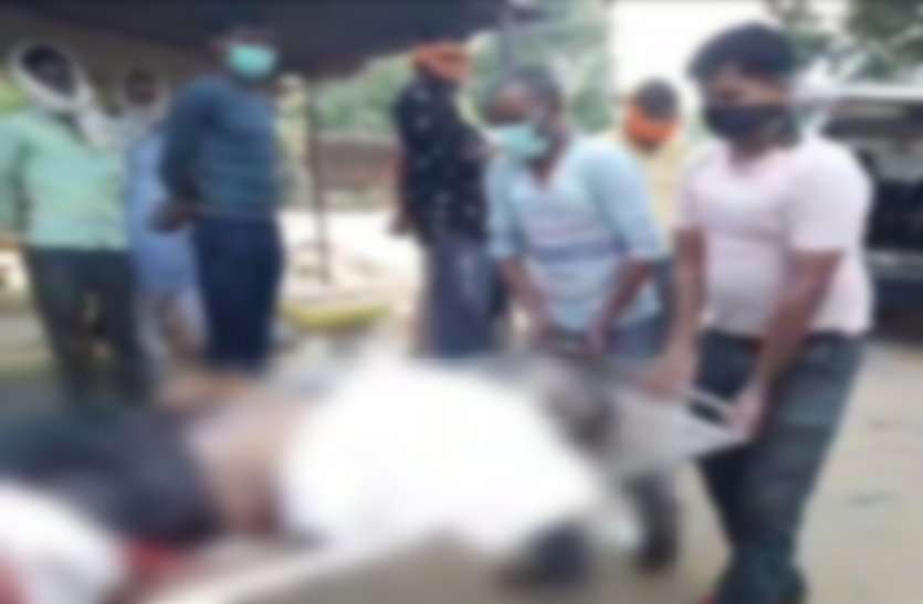commits suicide commits suicide:ससुराल वालों की प्रताडऩा से तंग आकर महिला फंदे से झूली