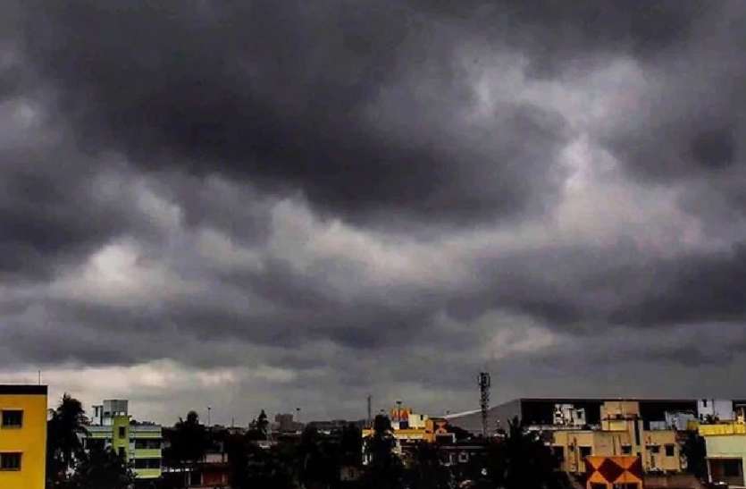 समय से पहले पहुंचा मानसून, पूरे यूपी को भिगोया, 24 जून को हो सकती है भारी बारिश UP Weather Update: समय से पहले पहुंचा मानसून, पूरे यूपी को भिगोया, 24 जून को हो सकती है भारी बारिश