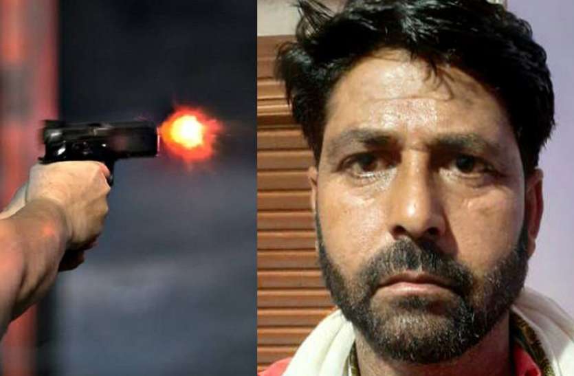 murder आगरा में घर के बाहर टहल रहे प्रापॅर्टी डीलर की गोलियों से भूनकर हत्या