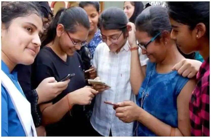 अब हिंदी में भी मॉक टेस्ट दे सकेंगे स्टूडेंट्स अब हिंदी में भी मॉक टेस्ट दे सकेंगे स्टूडेंट्स