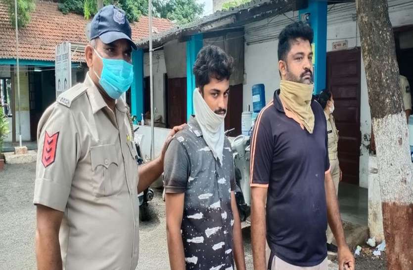 पीएसआई को बाइक से कुचलने का प्रयास पीएसआई को बाइक से कुचलने का प्रयास
