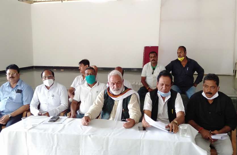 कांग्रेसी बोले- भाजपा के बड़े नेताओं का माओवादियों से है संबंध, उनकी सुनियोजित चाल थी झीरम घाटी हमला कांग्रेसी बोले- भाजपा के बड़े नेताओं का माओवादियों से है संबंध, उनकी सुनियोजित चाल थी झीरम घाटी हमला