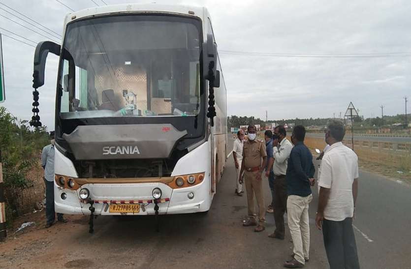 Driver booked for bringing workers without e-passes कोयम्बत्तूर में जब्त हुई राजस्थान के प्रवासियों को लेकर आ रही बस