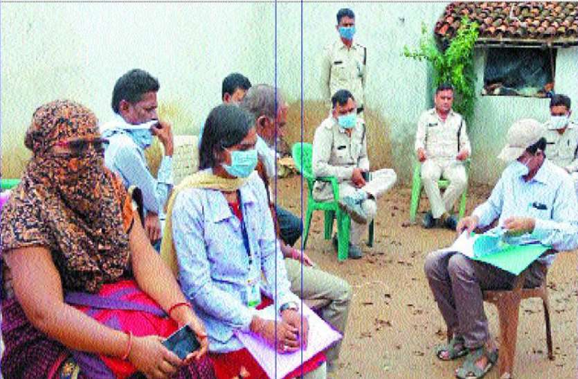 मेंहदी लगाकर कर रही थीं दूल्हे का इंतजार, हुआ कुछ ऐसा शादी वाले घर में पहुंच गई पुलिस मेंहदी लगाकर कर रही थीं दूल्हे का इंतजार, हुआ कुछ ऐसा शादी वाले घर में पहुंच गई पुलिस