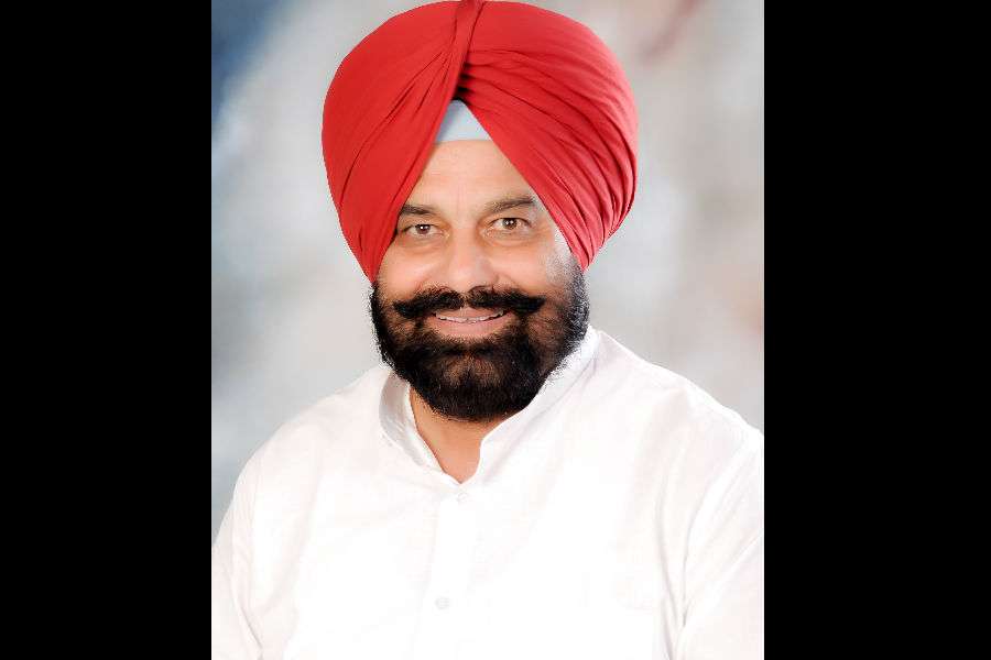 Sukhbinder singh sarkaria