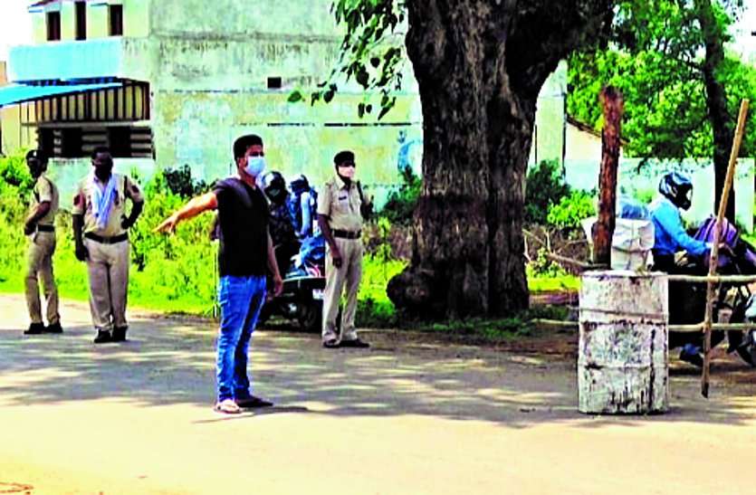 Resumed action on those who move without applying mask, investigation was done at four places in Outer ... बिना मास्क लगाए आवाजाही करने वालों पर फिर शुरू हुई कार्रवाई आऊटरों में चार जगहों पर हुई जांच ...