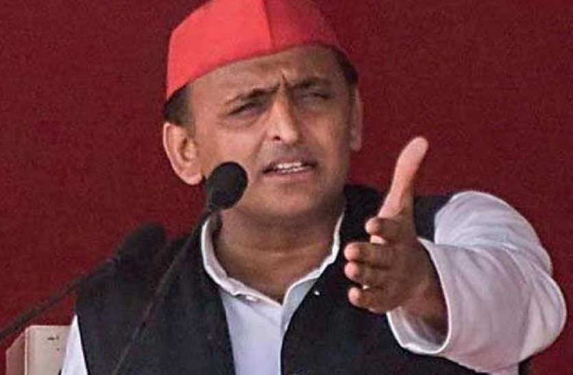 अखिलेश यादव ने सीएम योगी पर दागा सवाल, ‘इंवेस्टर मीट्स’ और ‘डिफ़ेंस एक्सपो’ से कितनों को सच्चा रोज़गार मिला अखिलेश यादव ने सीएम योगी पर दागा सवाल, ‘इंवेस्टर मीट्स’ और ‘डिफ़ेंस एक्सपो’ से कितनों को सच्चा रोज़गार मिला