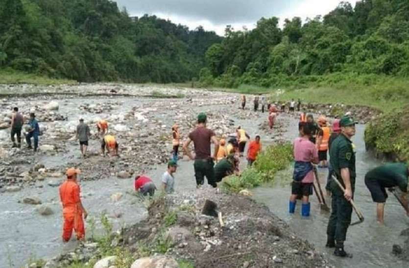 चीन व नेपाल के बाद अब भूटान भी दिखा रहा है आंखे, पानी रोका चीन व नेपाल के बाद अब भूटान भी दिखा रहा है आंखे, पानी रोका