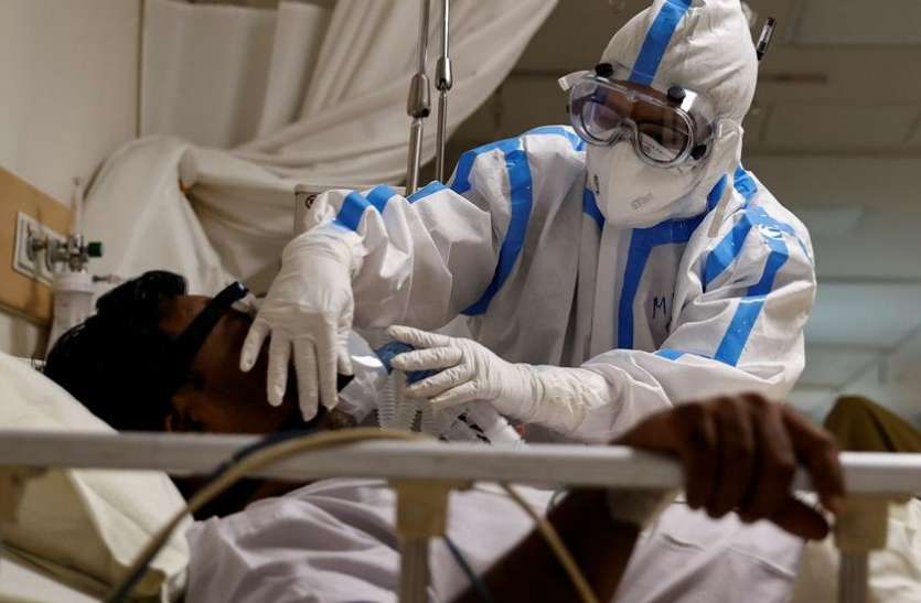 कोरोना वायरस: इंदौर में 30 प्रतिशत तो भोपाल केवल 15 फीसदी आईसीयू वार्ड में मरीज, स्थिति में सुधार कोरोना वायरस: इंदौर में 30 प्रतिशत तो भोपाल केवल 15 फीसदी आईसीयू वार्ड में मरीज, स्थिति में सुधार