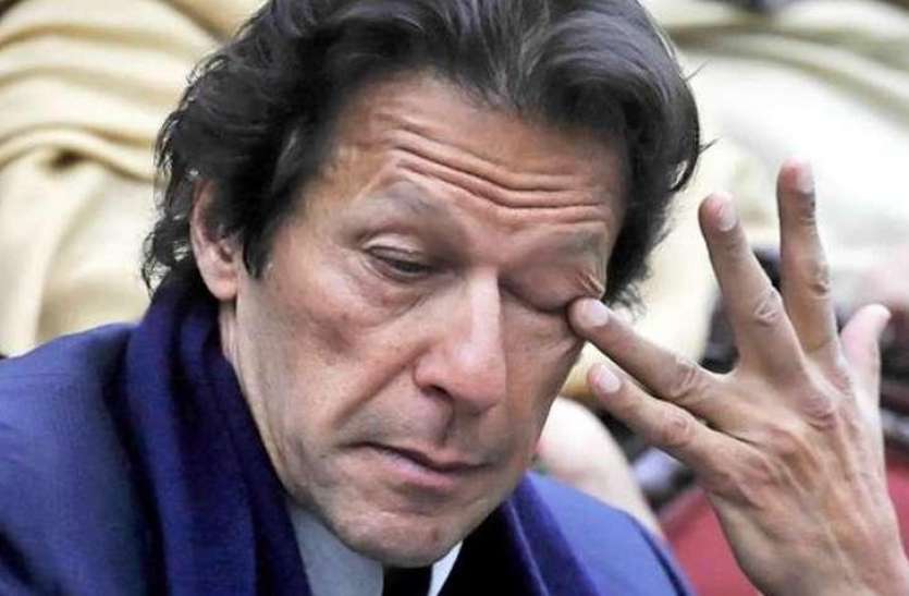 know about the salary of pakistan prime minister imran khan PAK नेताओं से भी कम हैं PM Imran Khan की तनख्वाह, Salary Slip देखकर हो जाएंगे दंग !