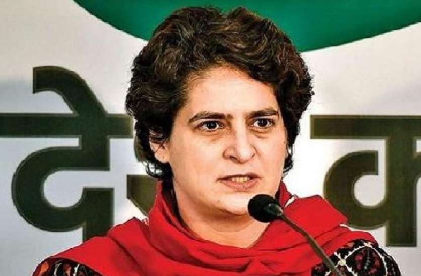 एक और नोटिस मिलने पर प्रियंका गांधी का फूट पड़ा गुस्सा, कहा- मैं इंदिरा गांधी की पोती हूं, BJP की... एक और नोटिस मिलने पर प्रियंका गांधी का फूट पड़ा गुस्सा, कहा- इंदिरा गांधी की पोती हूं मैं, BJP की...