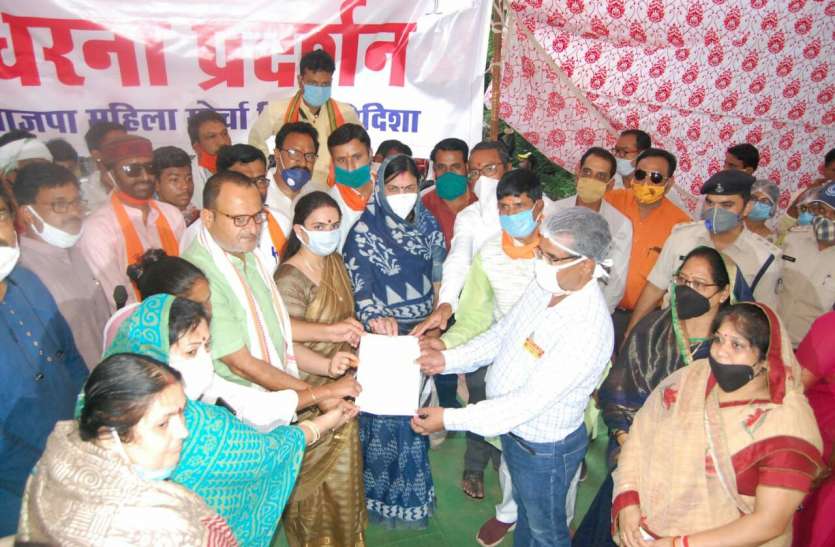 अब बोले ऐसे बोल तो हमें सबक सिखाना आता है-टंडन अब बोले ऐसे बोल तो हमें सबक सिखाना आता है-टंडन
