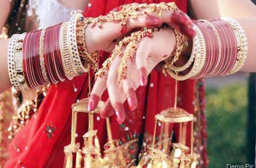 bride सनसनीखेज.... पति का इंतजार करते करते... लाश हो गई पत्नी, मौत के बाद भी इंतजार कर रही