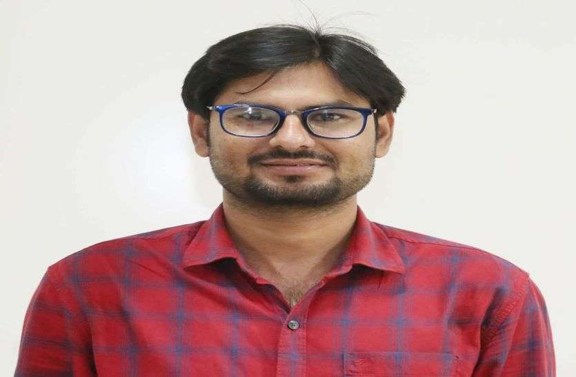राहत की खबर : एक छोटे से गांव के शोधार्थी ने ढूंढी कोरोना की संभावित ड्रग राहत की खबर : एक छोटे से गांव के शोधार्थी ने ढूंढी कोरोना की संभावित ड्रग