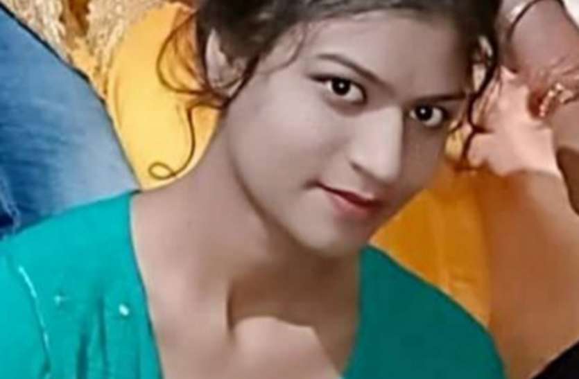 युवती ने सुसाइड नोट में लिखा और लगा लिया फंदा मैं मम्मी-पापा को खुश नहीं रख पा रही हूं , मेरा किसी से अफेयर नहीं