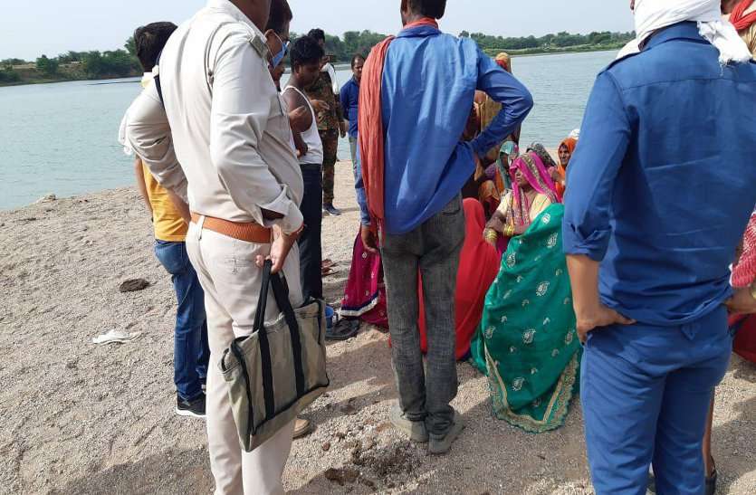 घर पर चल रही थी बारात की तैयारिंया, चंद मिनट में मातम में बदल गई खुशियां घर पर चल रही थी बारात की तैयारी, चंद मिनट में मातम में बदल गई खुशियां