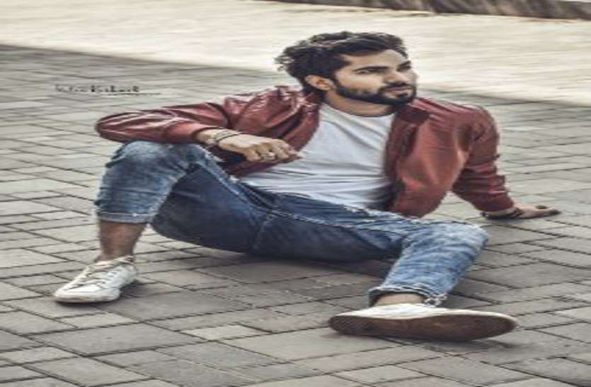 रणवीर सिंह की 'तख्तÓ में निगेटिव रोल में दिखेंगे शहर के जय सिंह रणवीर सिंह की 'तख्तÓ में निगेटिव रोल में दिखेंगे शहर के जय सिंह