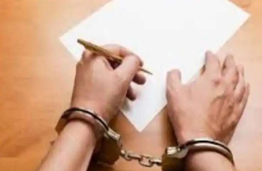 UP TOP NEWS: यूपी बोर्ड की 10वीं और 12वीं की परीक्षा में दो कैदियों ने किया टॉप UP TOP NEWS: यूपी बोर्ड की 10वीं और 12वीं की परीक्षा में दो कैदियों ने किया टॉप