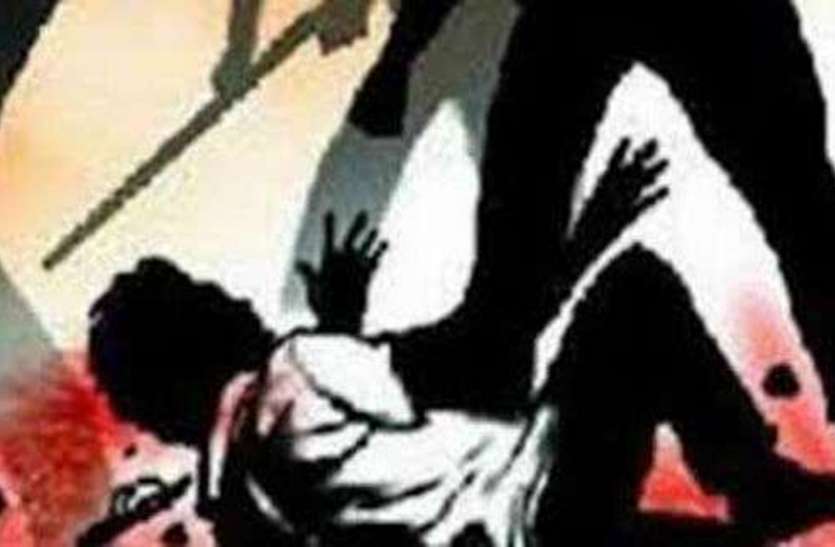 meerut3.jpg पिता ने डंडे से पीट-पीटकर बेटे को उतारा मौत के घाट, फिर खुद बुला ली पुलिस