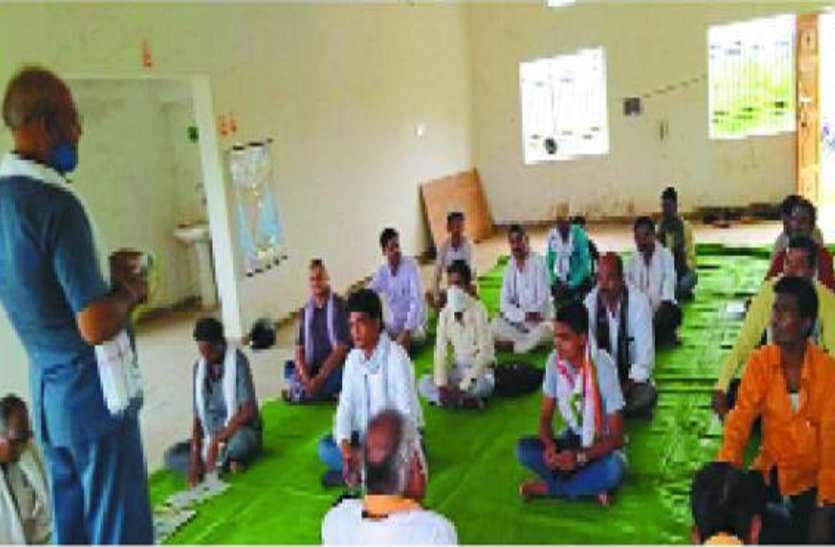 धान खरीदी के लिए आंदोलन करने वाले 80 से ज्यादा किसानों के खिलाफ अपराध दर्ज, पुलिस बना रही गिरफ्तारी का दबाव धान खरीदी के लिए आंदोलन करने वाले 80 से ज्यादा किसानों के खिलाफ अपराध दर्ज, पुलिस बना रही गिरफ्तारी का दबाव