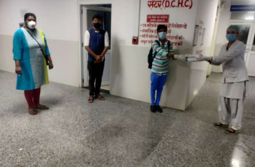 एक टूट रही तो दूसरी बन रही कोरोना की चेन...इतने आए केस, जानें स्थिति एक टूट रही तो दूसरी बन रही कोरोना की चेन...इतने आए केस, जानें स्थिति