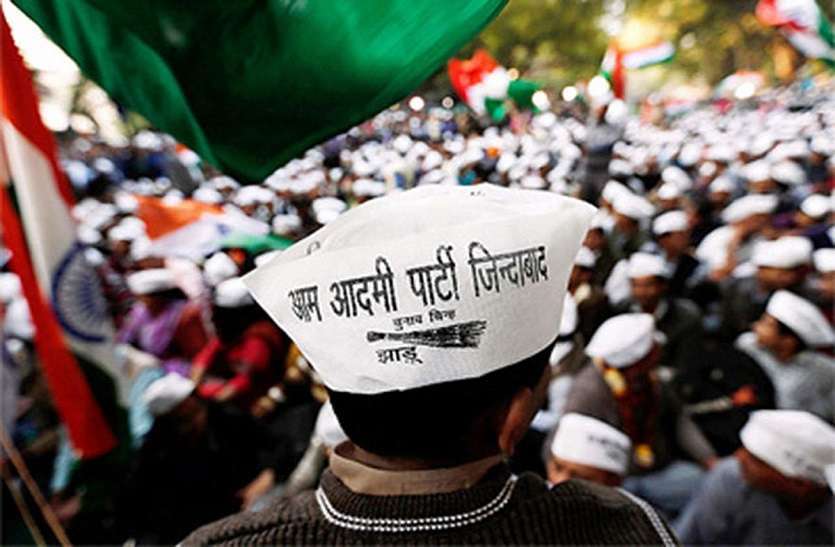 पेट्रोल-डीजल के बढ़ते दामों के विरोध में सड़कों पर उतरेगी 'आप' पेट्रोल-डीजल के बढ़ते दामों के विरोध में सड़कों पर उतरेगी 'आप'