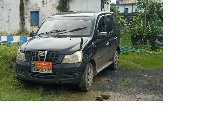 भाजपा के नेम प्लेट लगी गाडी से अफीम के गोंद के साथ चार गिरफ्तार भाजपा के नेम प्लेट लगी गाडी से अफीम के गोंद के साथ चार गिरफ्तार