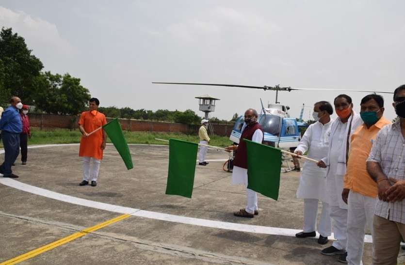 heli.jpg दिल्ली से रवाना हुआ पाकिस्तान सीमा पर टिड्डी मारने को हैलीकाफ्टर