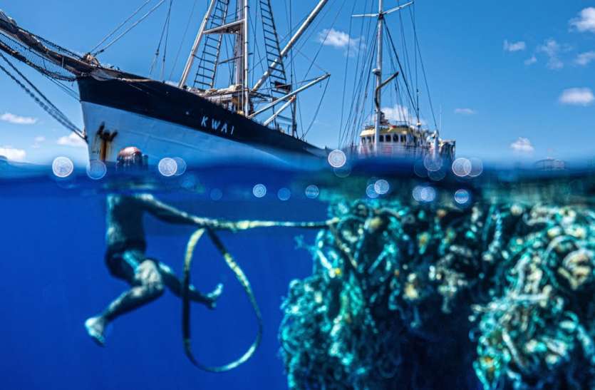 Boat pulls 103 tonnes trash from Pacific Ocean, sets new world record प्लास्टिक की नाव ने प्रशांत महासागर से निकाला 103 टन का कचरा, बन गया World record