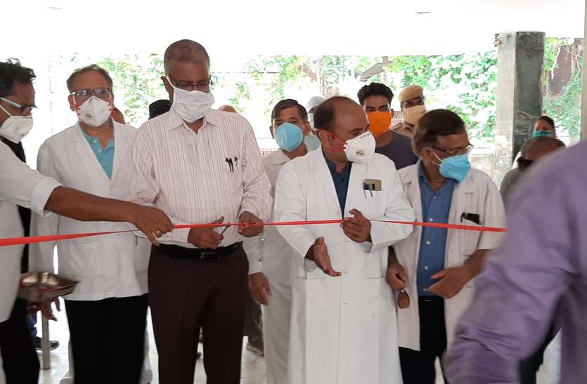 The collector inspected the hospital if the complaint reached the general patients सामान्य मरीजों की पहुंची शिकायत तो कलक्टर ने किया अस्पताल का निरीक्षण