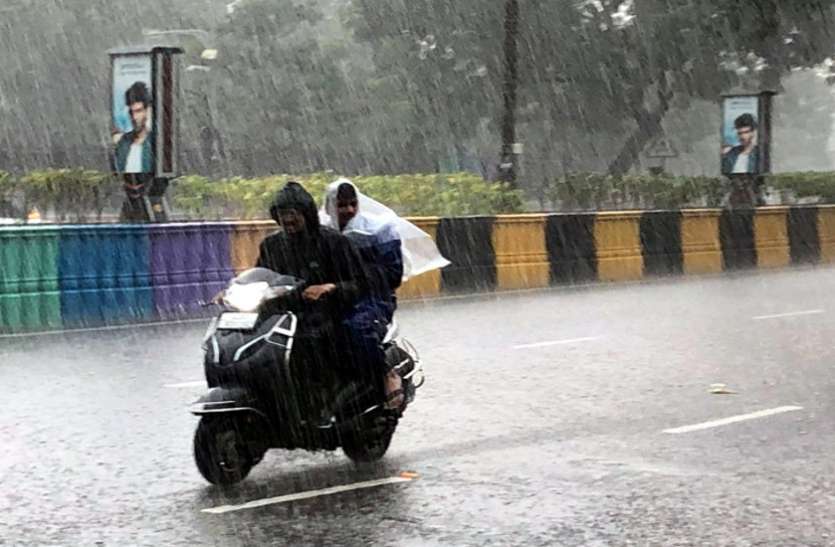 Gujarat: सौराष्ट्र के जसदण, सूत्रापाडा और बाबरा तहसील में 2-2 इंच बारिश Gujarat: सौराष्ट्र के जसदण, सूत्रापाडा और बाबरा तहसील में 2-2 इंच बारिश