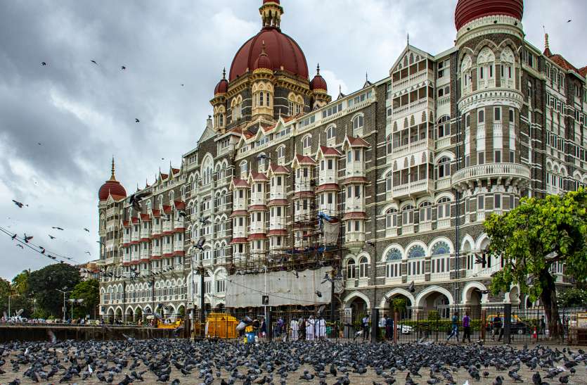 Mumbai News : ताज होटल को उड़ाने की धमकी, जांच में जुटी मुंबई पुलिस Mumbai News : ताज होटल को उड़ाने की धमकी, जांच में जुटी मुंबई पुलिस