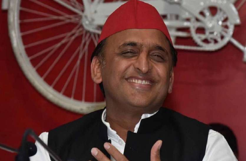 समाजवादी पार्टी के राष्ट्रीय अध्यक्ष अखिलेश यादव का 47वां जन्मदिन आज, पत्नी डिंपल यादव ने दी खास अंदाज में बधाई समाजवादी पार्टी के राष्ट्रीय अध्यक्ष अखिलेश यादव का 47वां जन्मदिन आज, पत्नी डिंपल यादव ने दी खास अंदाज में बधाई