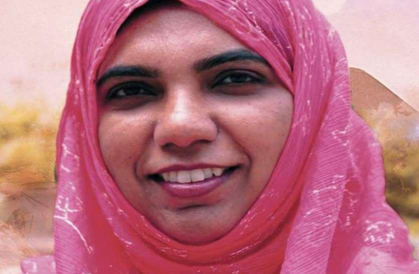 dr_asima_banu_1.jpg कोविड अस्पताल में बाल मरीजों की सांता क्लॉस बनीं डॉ. बानू