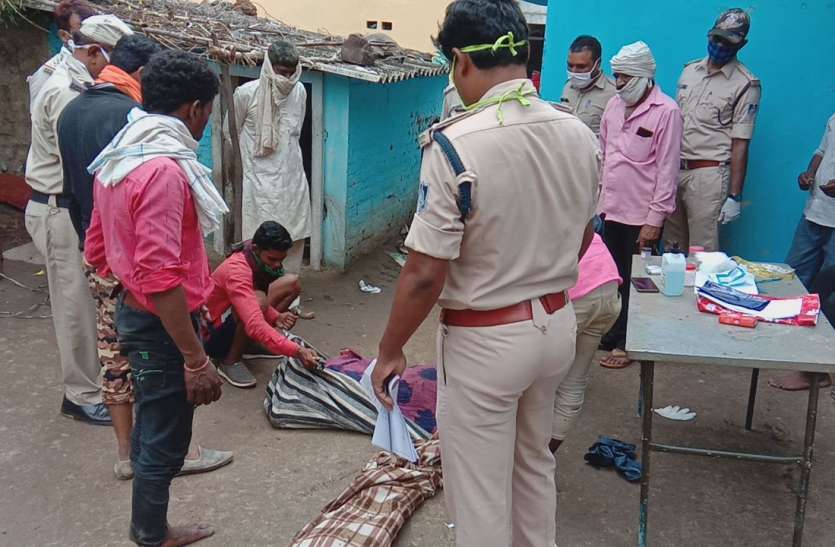 murder.jpg Father-daughter brutally murdered:चार वर्षीय बेटी सहित पिता की गला रेतने वालों पर 10 हजार का इनाम